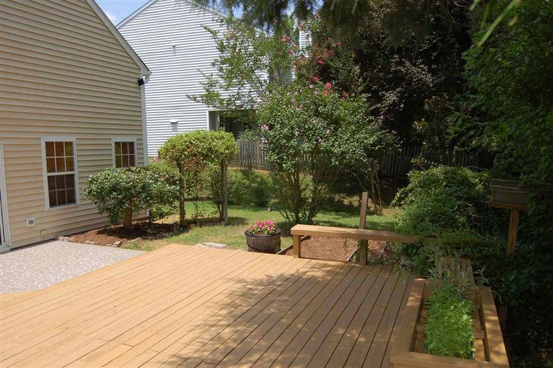 5005 Gaithers Pointe Dr, Durham, NC 27713