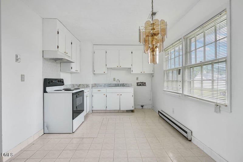 5005 Royal Acres Rd, Raleigh, NC 27610
