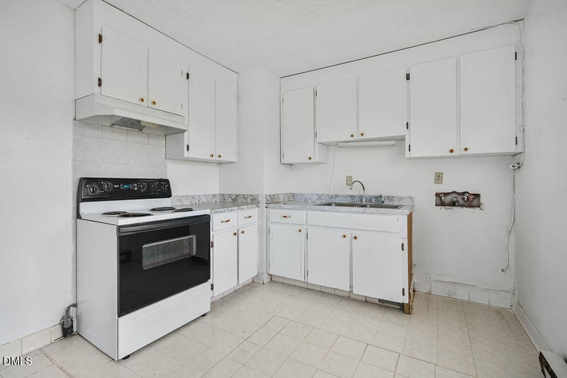 5005 Royal Acres Rd, Raleigh, NC 27610