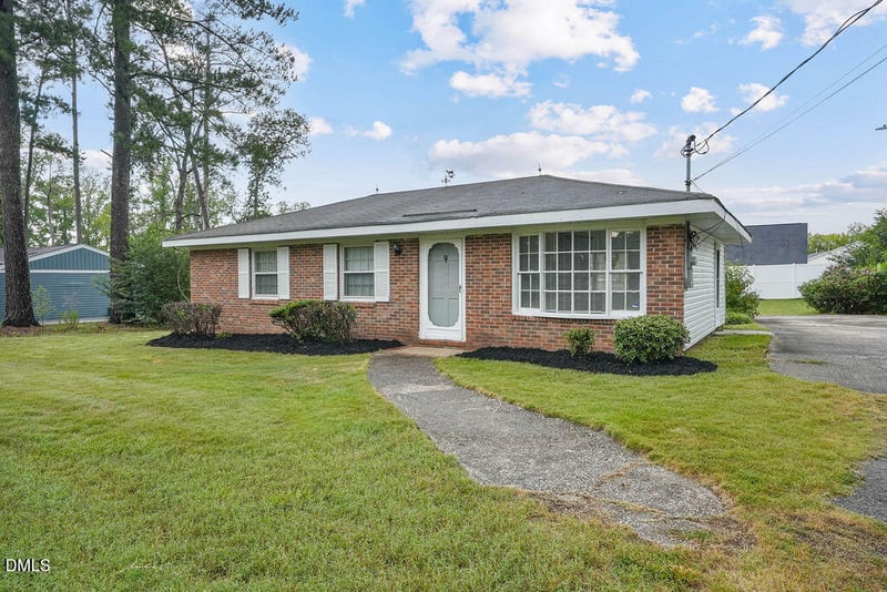 5005 Royal Acres Rd, Raleigh, NC 27610