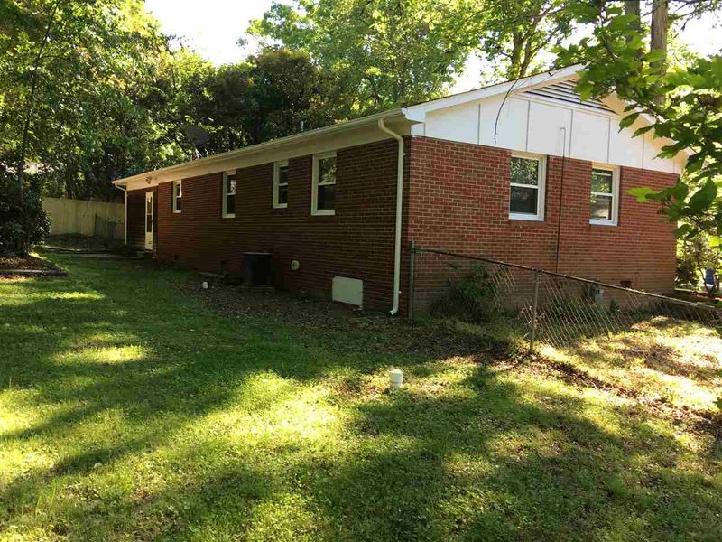5006 Green Oak Dr, Durham, NC 27712