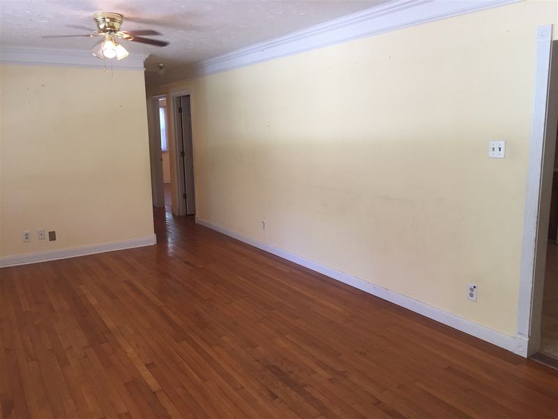 5006 Green Oak Dr, Durham, NC 27712