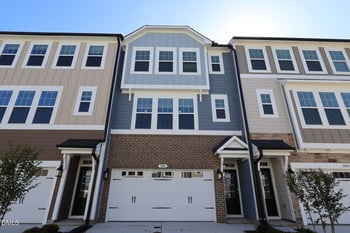 5006 Jowett's Walk Dr #15, Cary, NC 27519