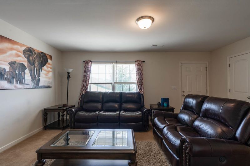 5007 Carnelian Dr, Raleigh, NC 27610