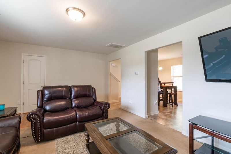 5007 Carnelian Dr, Raleigh, NC 27610
