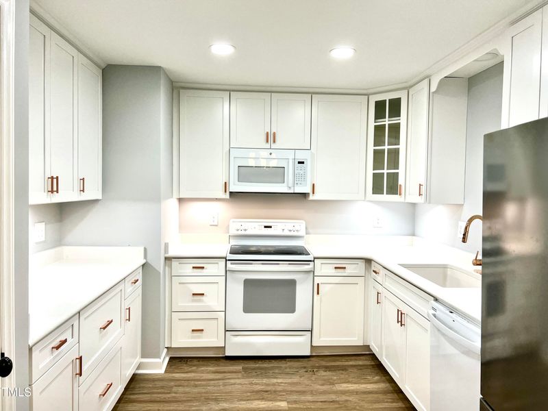 5008 Flint Ridge Pl, Raleigh, NC 27609