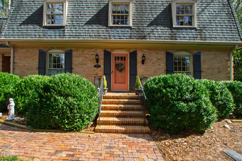 5008 Hermitage Dr, Raleigh, NC 27612