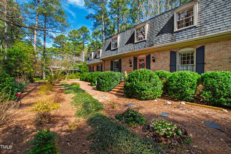 5008 Hermitage Dr, Raleigh, NC 27612