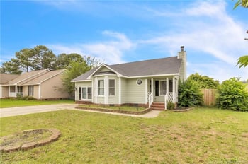 5008 Shimmer Dr, Fayetteville, NC 28304
