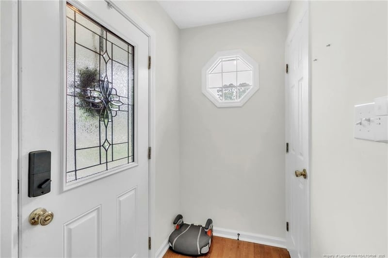 5008 Shimmer Dr, Fayetteville, NC 28304
