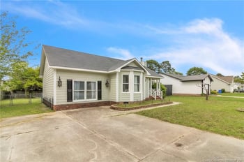 5008 Shimmer Dr, Fayetteville, NC 28304