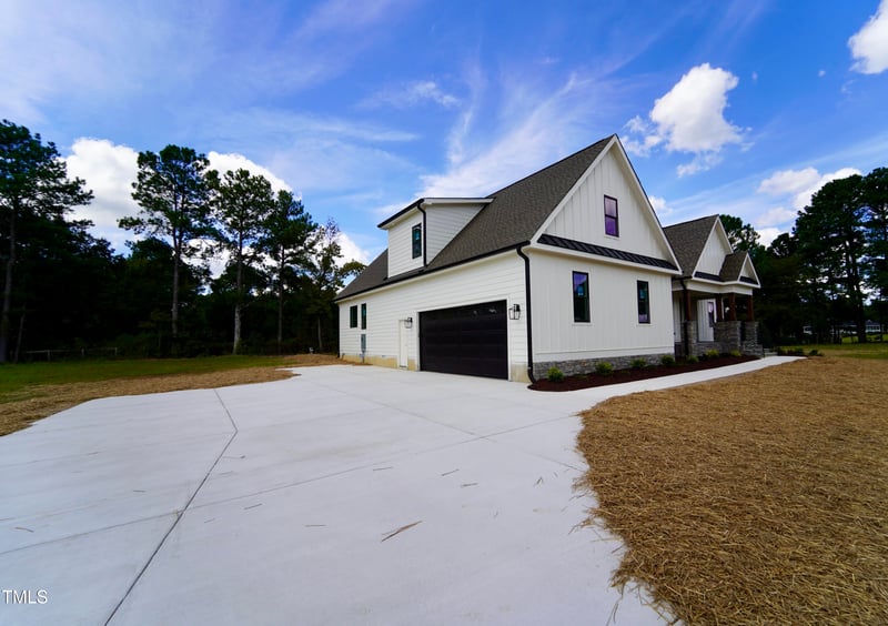 5009 Hopkins Chapel Rd, Zebulon, NC 27597