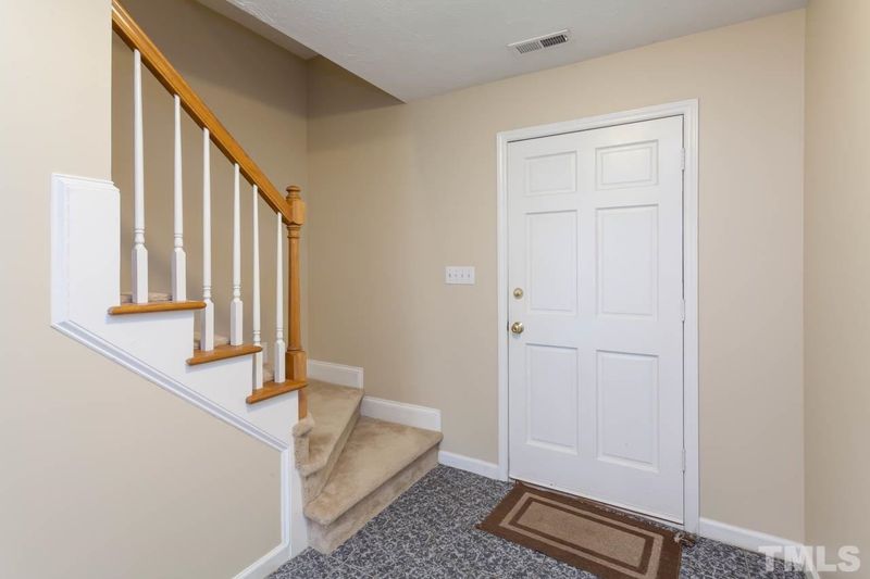 5009 Long Leaf Dr, Durham, NC 27712