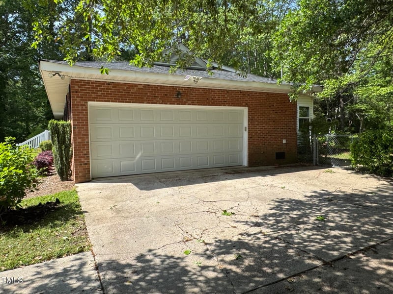 5009 Old Elizabeth Rd, Raleigh, NC 27616