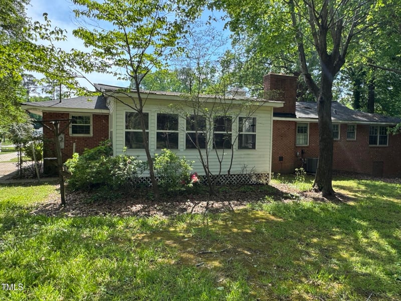 5009 Old Elizabeth Rd, Raleigh, NC 27616