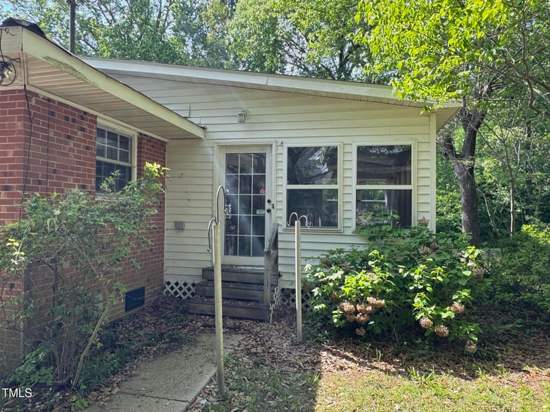 5009 Old Elizabeth Rd, Raleigh, NC 27616