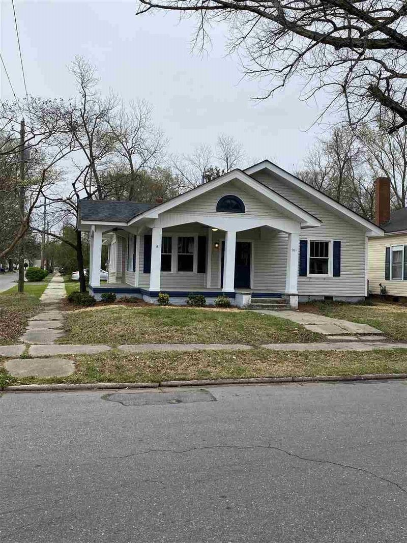 501 S 5th St, Smithfield, NC 27577