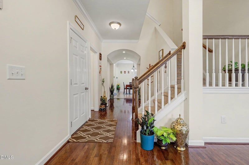 501 Avent Meadows Ln, Holly Springs, NC 27540