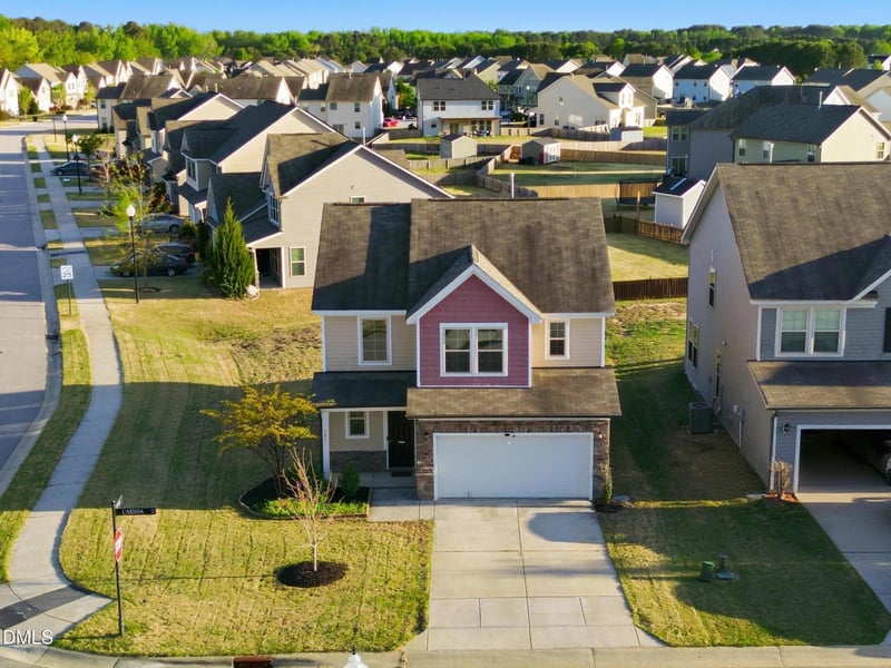 501 Carissa Ln, Zebulon, NC 27597