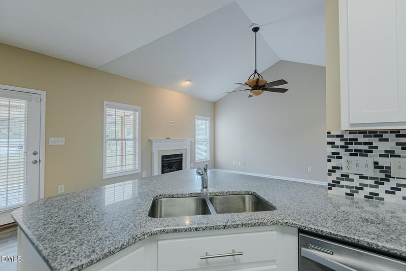 501 Casey Ln, Mebane, NC 27302