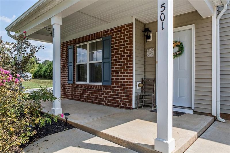 501 Collington Dr, Mebane, NC 27302