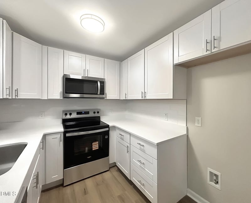 501 Correnna St, Apex, NC 27502