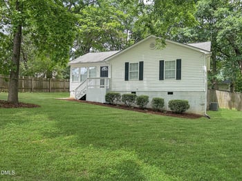 501 Correnna St, Apex, NC 27502