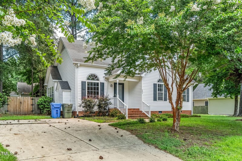 501 Corwood Dr, Fuquay Varina, NC 27526