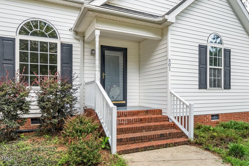 501 Corwood Dr, Fuquay Varina, NC 27526