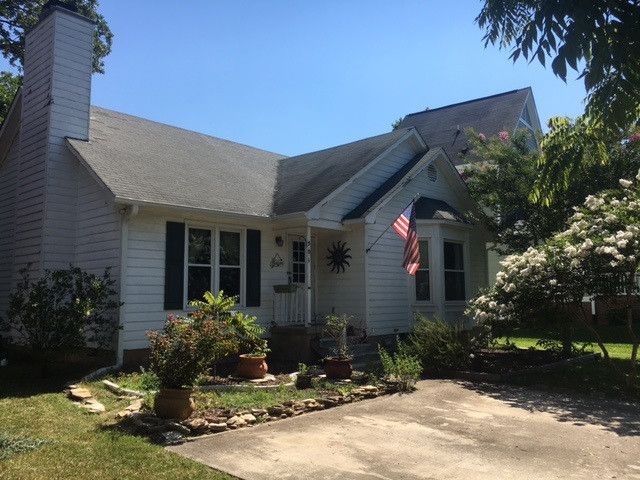 501 Culvert St, Apex, NC 27502