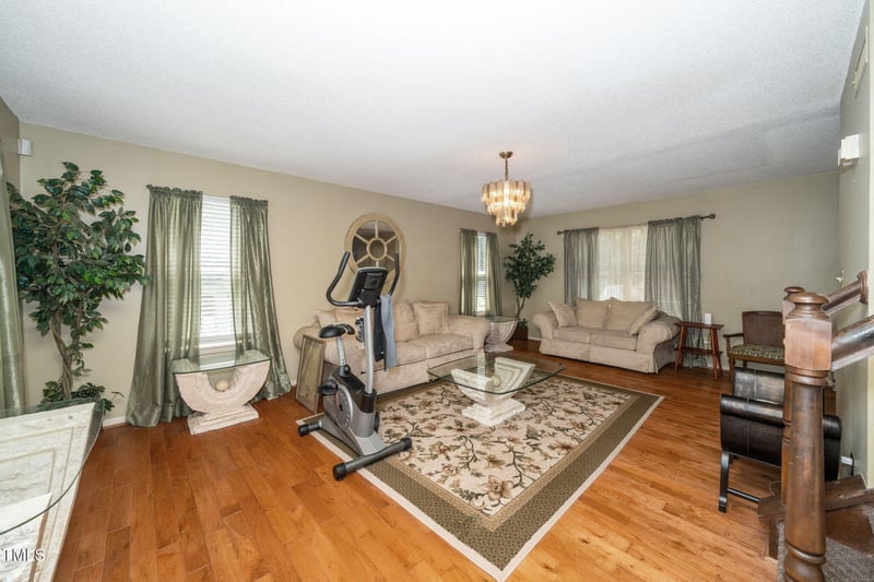 501 Dandelion Ct, Raleigh, NC 27610