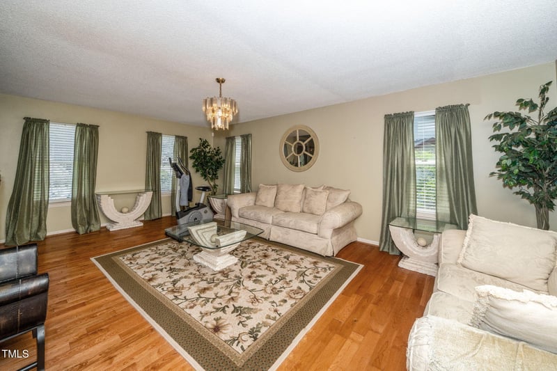 501 Dandelion Ct, Raleigh, NC 27610