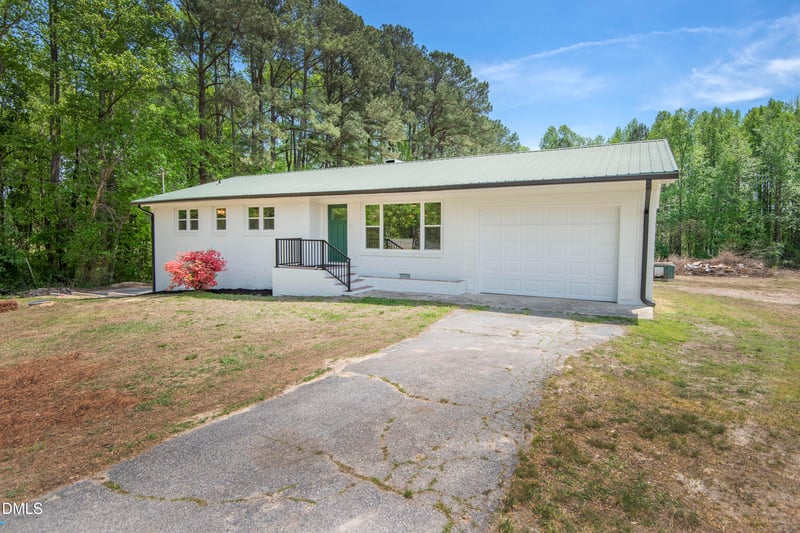 501 Gay Town Rd, Zebulon, NC 27597