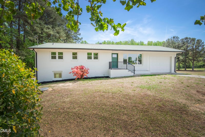 501 Gay Town Rd, Zebulon, NC 27597