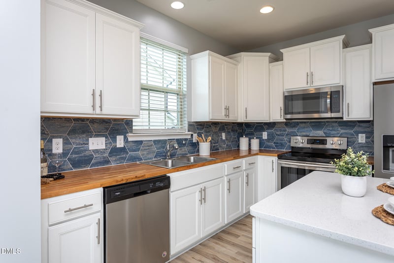 501 Golden Plum Ln, Zebulon, NC 27597