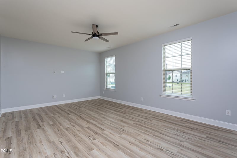 501 Golden Plum Ln, Zebulon, NC 27597