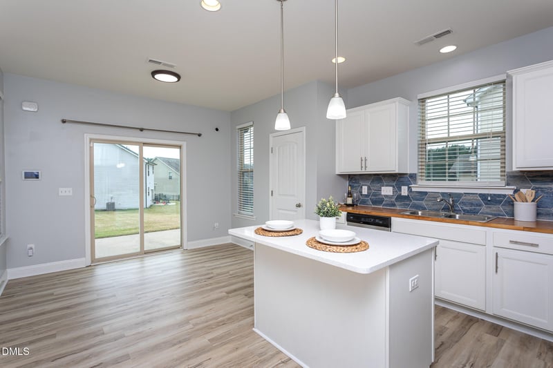 501 Golden Plum Ln, Zebulon, NC 27597