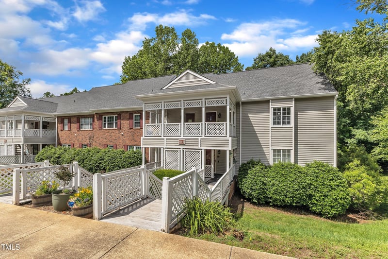 501 Gooseneck Dr, Cary, NC 27513