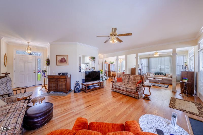 501 Grist Mill Ln, Durham, NC 27712