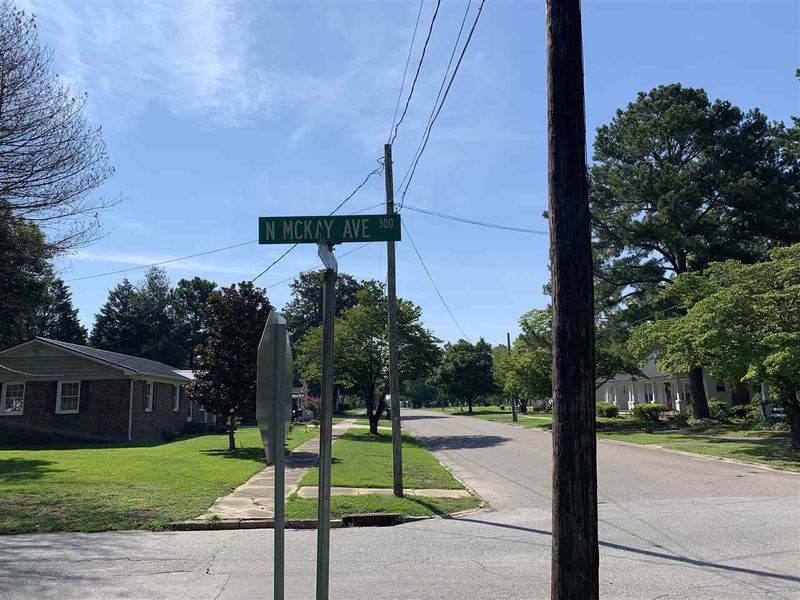 501 W Harnett St, Dunn, NC 28334