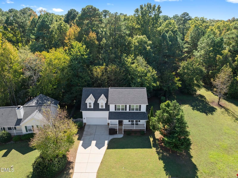 501 Hidden Cellars Dr, Holly Springs, NC 27540