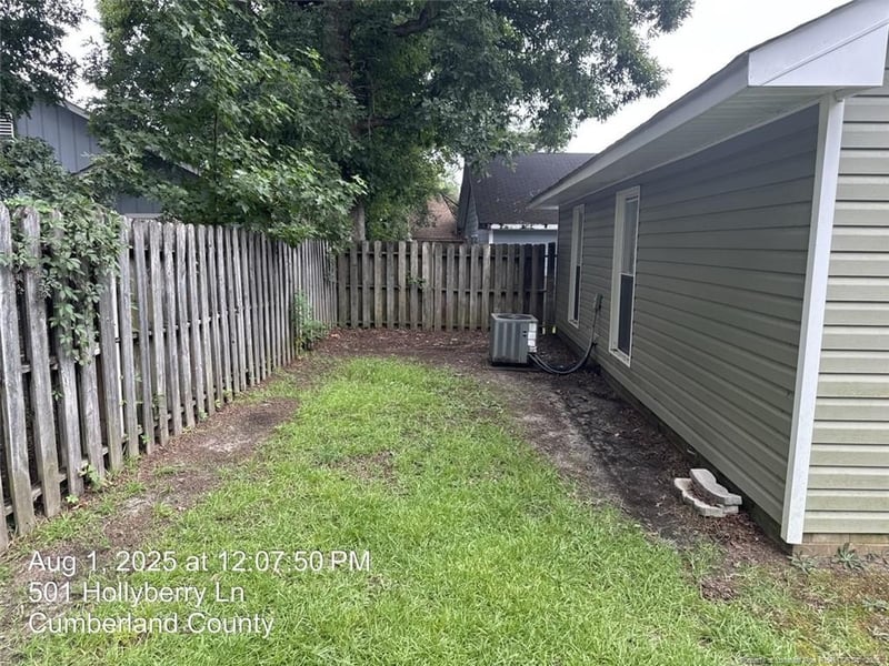 501 Hollyberry Ln, Fayetteville, NC 28314