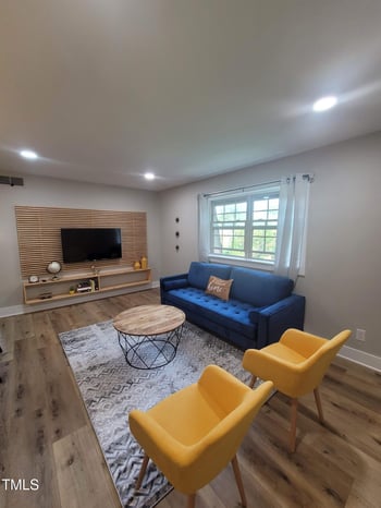 501 Jones Ferry Rd #10, Carrboro, NC 27510