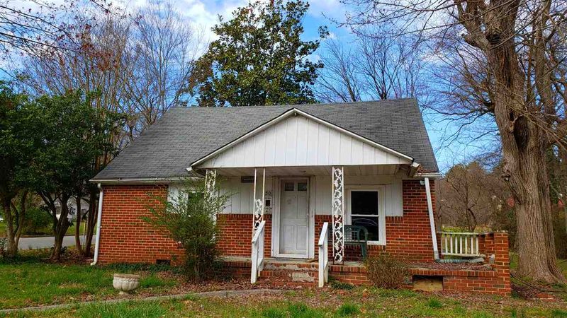 501 Jones St, Roxboro, NC 27573