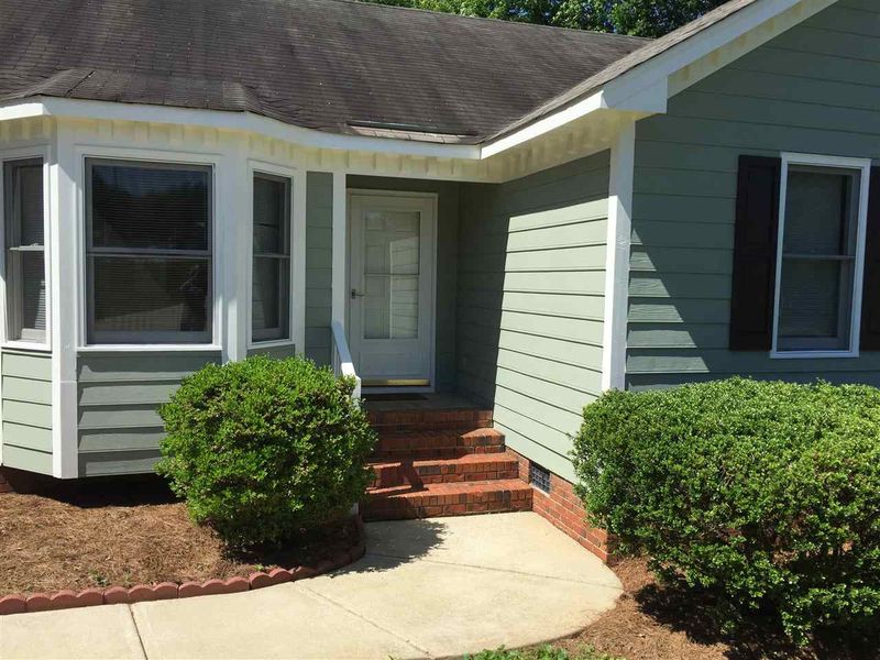 501 Jordan Ridge Ln, Raleigh, NC 27603