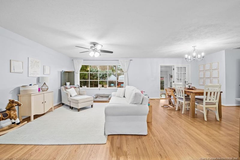 501 Lennox Dr, Fayetteville, NC 28303