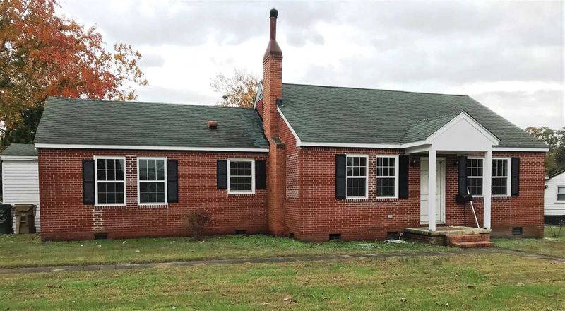 501 S Lombard St, Clayton, NC 27520