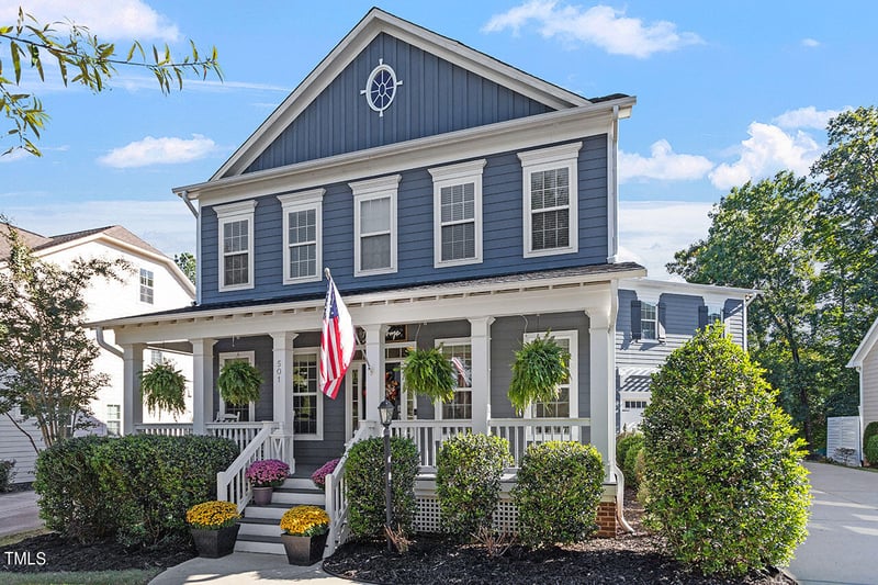 501 Morning Oaks Dr, Holly Springs, NC 27540