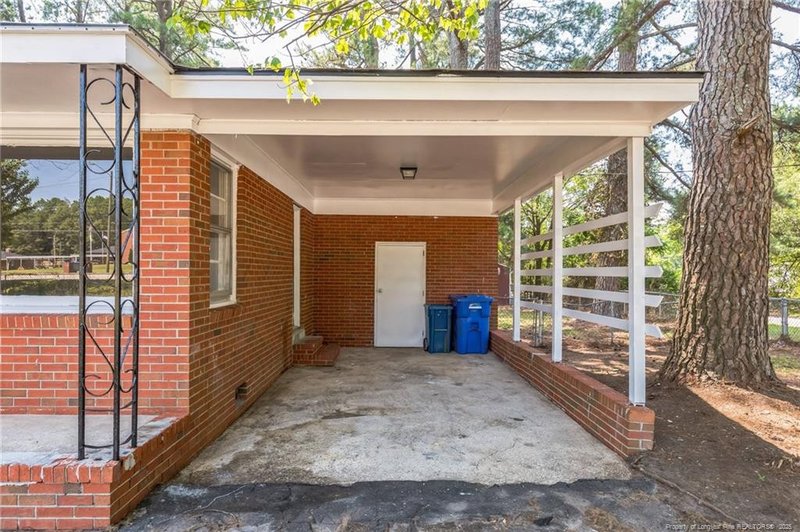 501 Mount Gilead Dr, Fayetteville, NC 28314