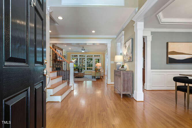 501 Northwoods Dr, Cary, NC 27513
